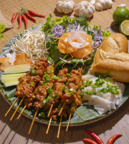 Thịt Xiên Lên Mâm
